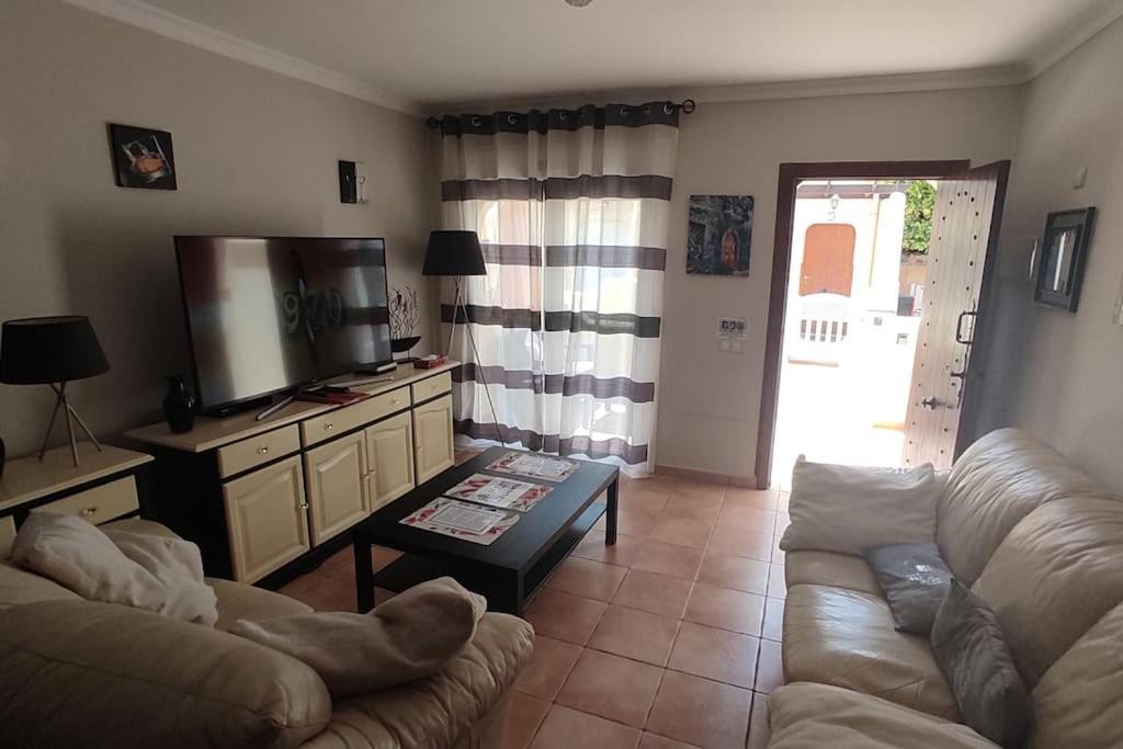 Casa Donn - El Sultan 63 - Luxury 3 Bed Villa With Fast Fibre Internet 科拉雷侯 外观 照片