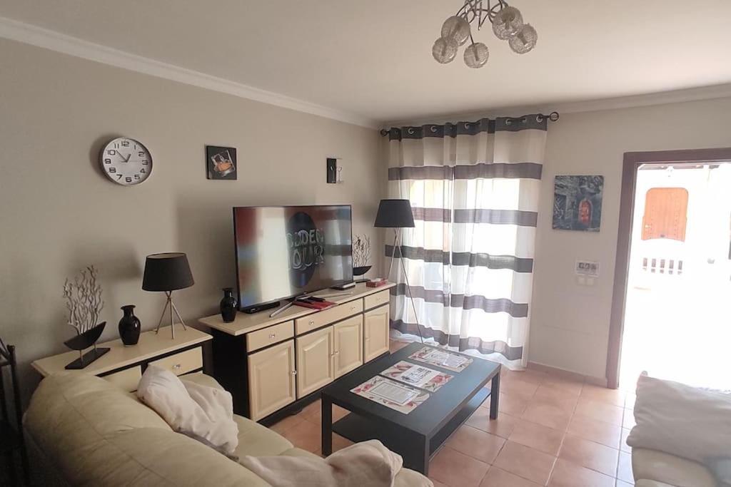 Casa Donn - El Sultan 63 - Luxury 3 Bed Villa With Fast Fibre Internet 科拉雷侯 外观 照片